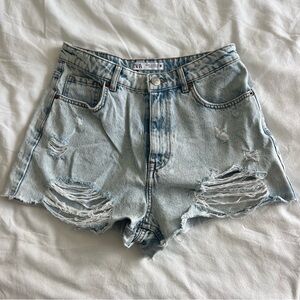 Zara Light Wash Distressed Denim Shorts